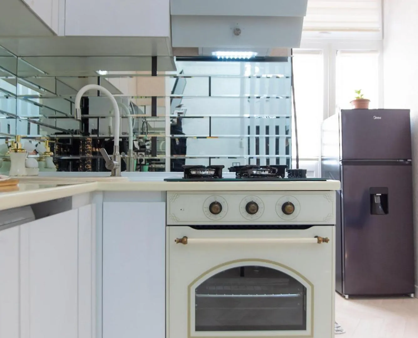 Apartment In Old Tbilisi